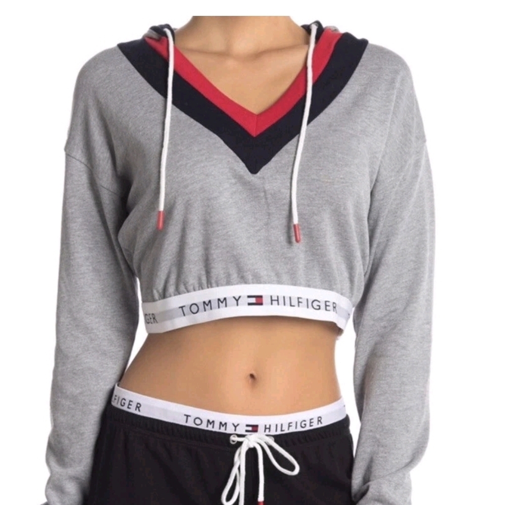 Tommy Hilfiger Gray and Red V-Neck Cropped Hoodie